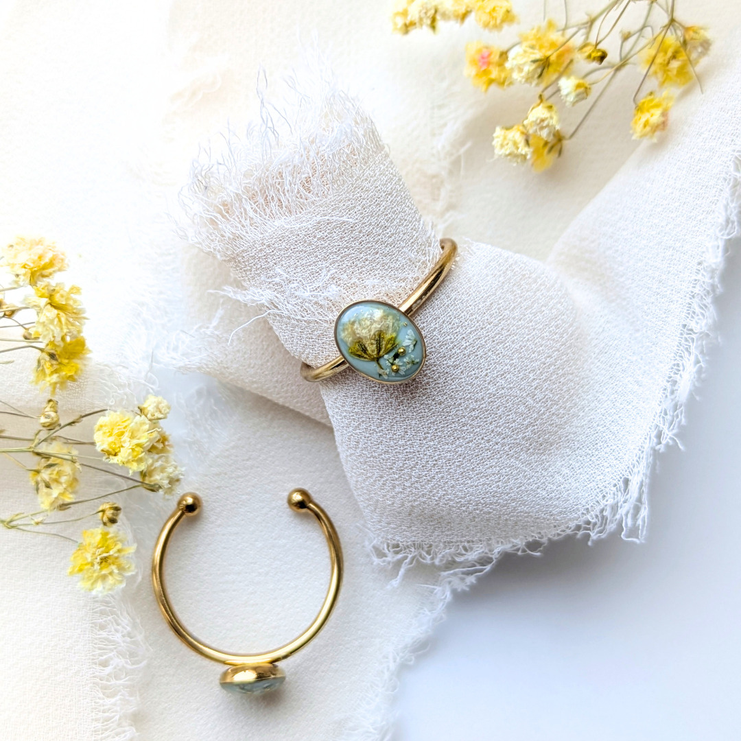 Verstellbarer Harz-Ring mit echten Blumen | Gold & Silber | Handgefertigt, Natur-Inspiration