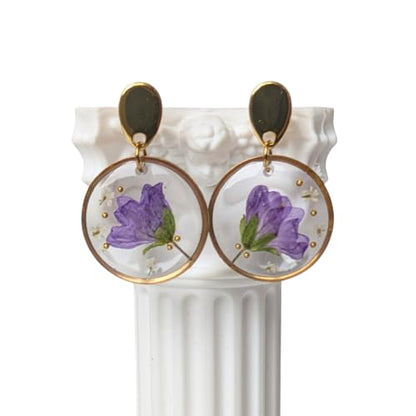 Handgefertigte Blumen-Ohrringe, 2,5 cm, Hypoallergener Edelstahl, Echte Lila Blüten mit Goldperlen