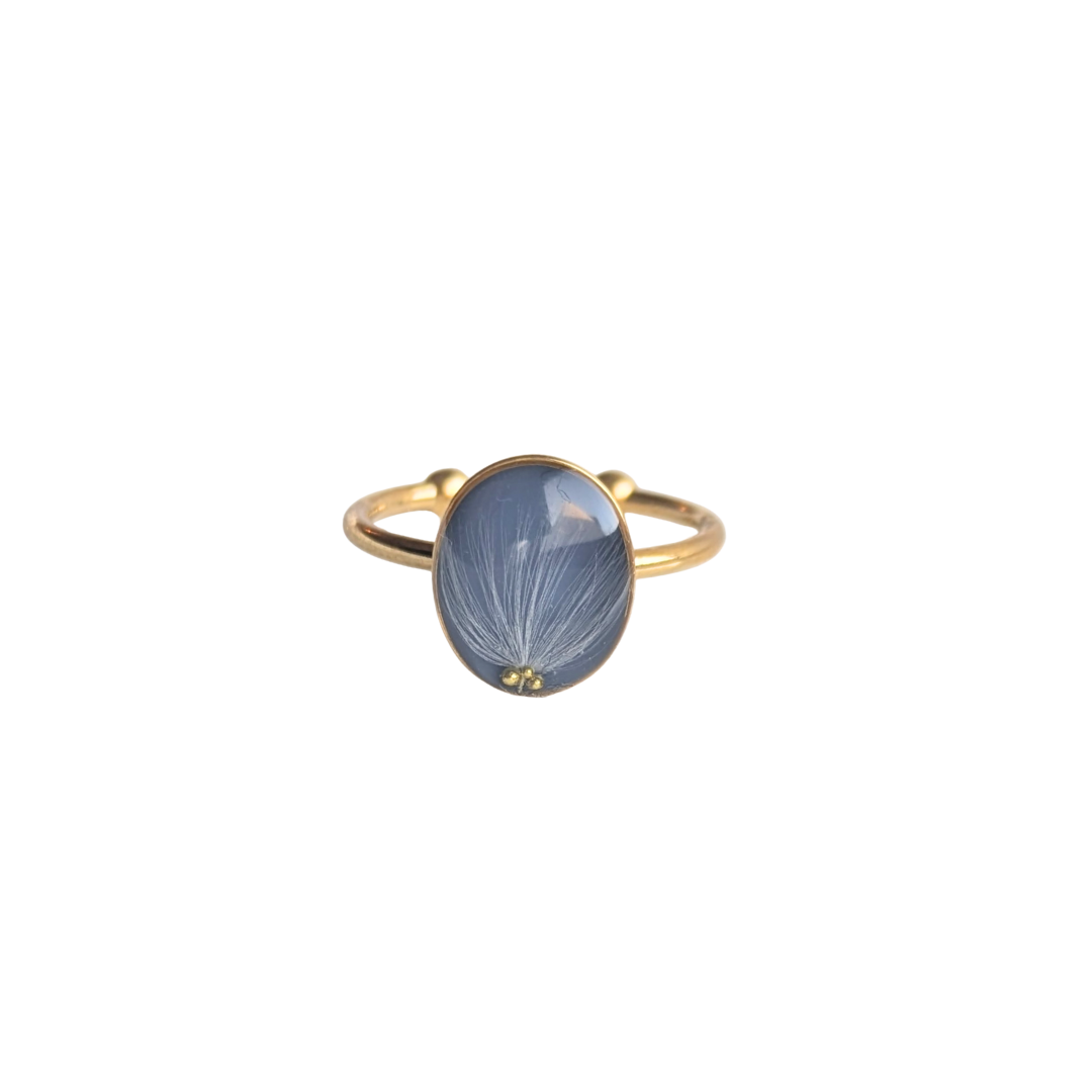 Verstellbarer Ring mit echter Pusteblume – handgefertigt, zarter Schmuck in Blau