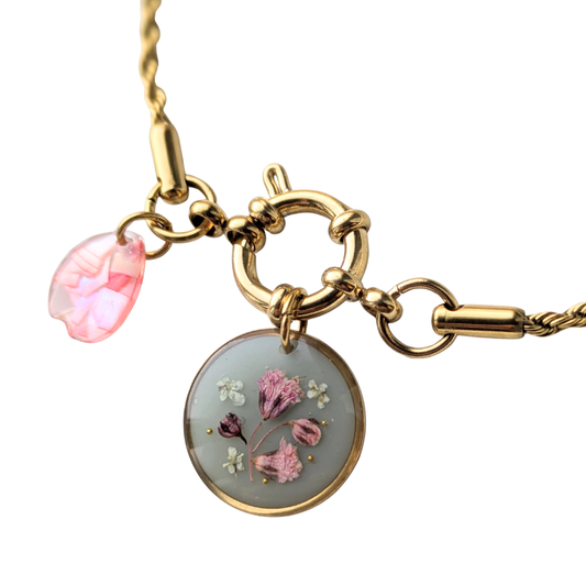 Edelstahl Damen Armband mit Blütenanhänger, 16cm Kordel-Kette, Goldfarben, Handgefertigt mit Echten Blumen in Harz, Rosa Perlmutt-Kristall, Ankerverschluss