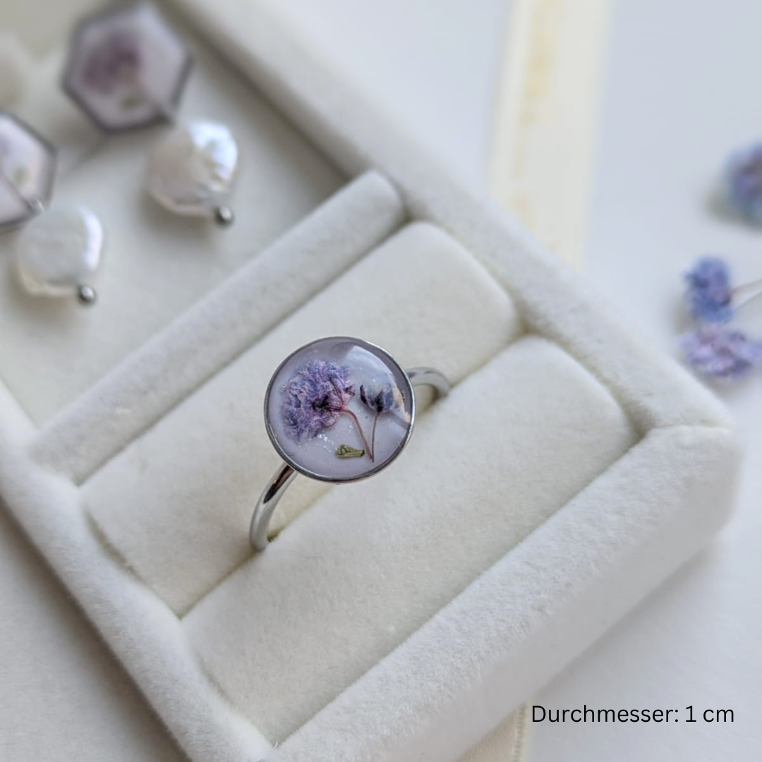 Elegantes Schmuckset mit echten Blumen & Süßwasserperlen – 3-teilig & handgefertigt