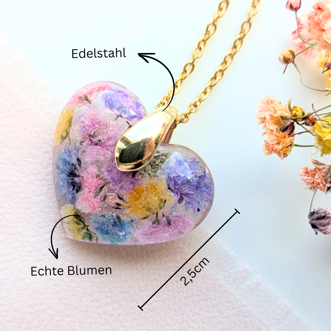 Handgefertigte Resin-Herz Halskette mit echten Trockenblumen, 2,5 cm Anhänger, 45 cm Edelstahlkette, Gold