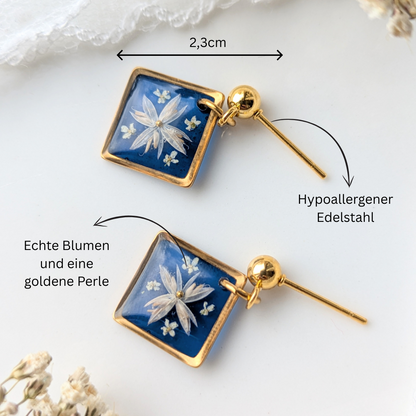 Handgefertigte Ohrringe mit echten Blüten, 2,3 cm, Blau und Gold, Hypoallergener Edelstahl