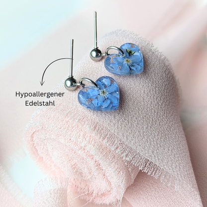 Handgefertigte Herz-Ohrringe mit echten Vergissmeinnicht-Blüten, 1,8 cm, Edelstahl, Silber und Gold