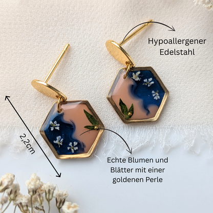 Handgefertigte Hexagon-Ohrringe, Echte Blumen und Blätter, Goldene Perle, 2,2 cm, Hypoallergener Edelstahl