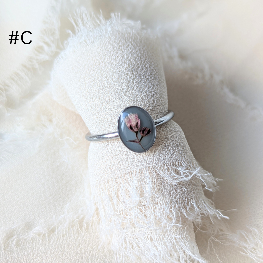 Verstellbarer Harz-Ring mit echten Blumen | Gold & Silber | Handgefertigt, Natur-Inspiration