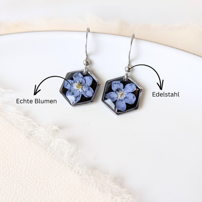 Handgefertigte Hexagon-Ohrringe mit Echten Blumen, 2,5 cm, Schwarz-Blau, Harz-Schmuck