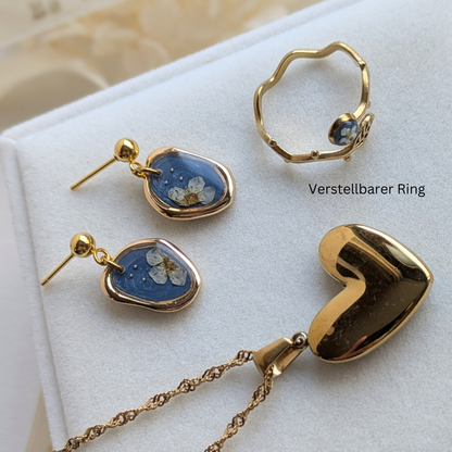 Elegantes Schmuckset mit echten Blumen im Herzdesign – 3-teilig & handgefertigt