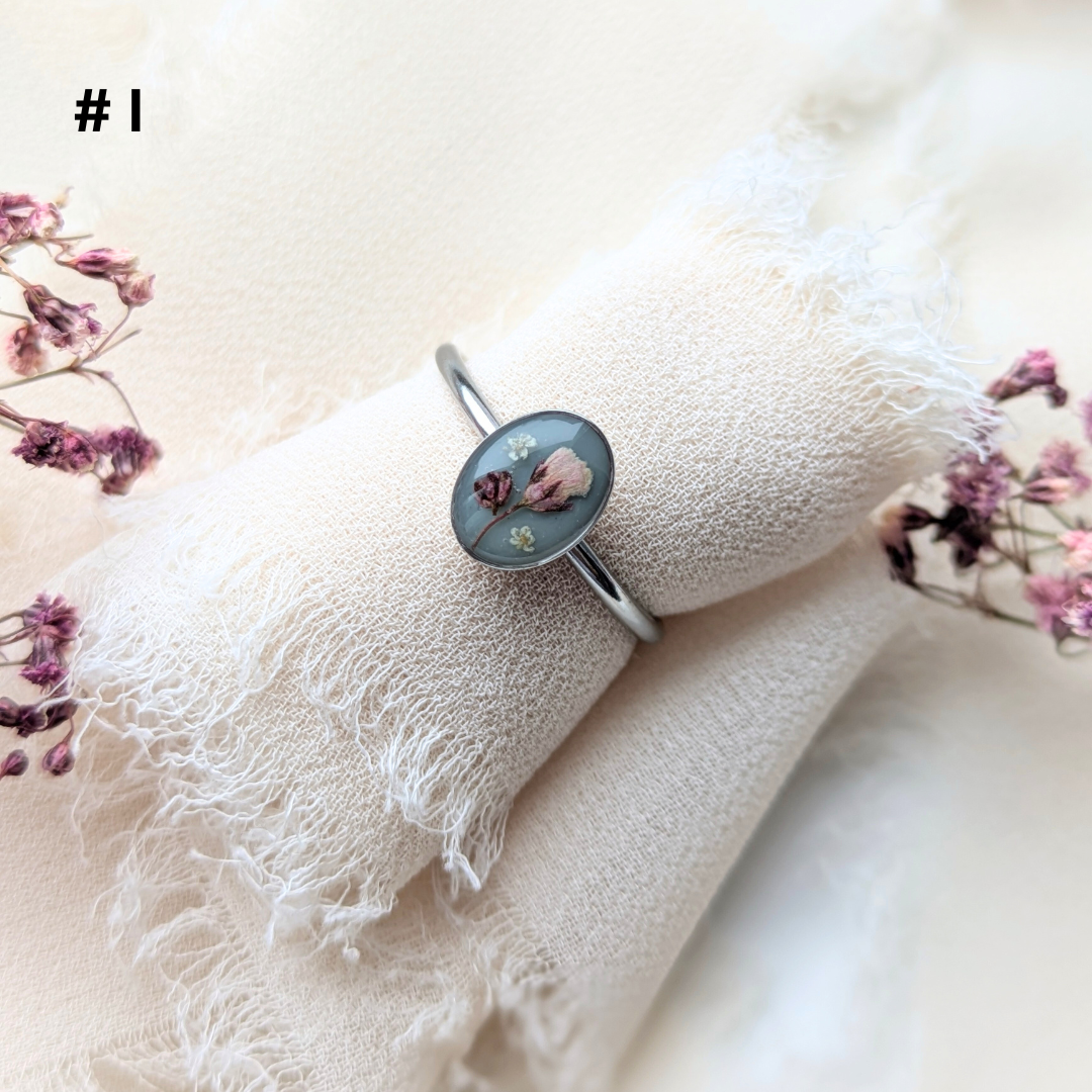 Verstellbarer Harz-Ring mit echten Blumen | Gold & Silber | Handgefertigt, Natur-Inspiration