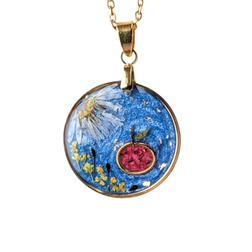 Handgefertigter Blumen-Schmuck Halskette, Epoxidharz-Anhänger mit Apfel-Motiv, 2,5 cm, Edelstahlkette 45 cm, Blau