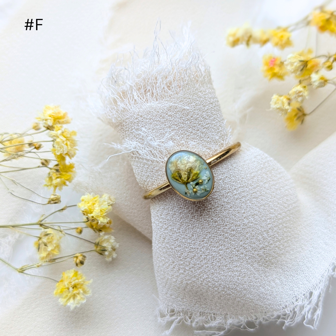 Verstellbarer Harz-Ring mit echten Blumen | Gold & Silber | Handgefertigt, Natur-Inspiration