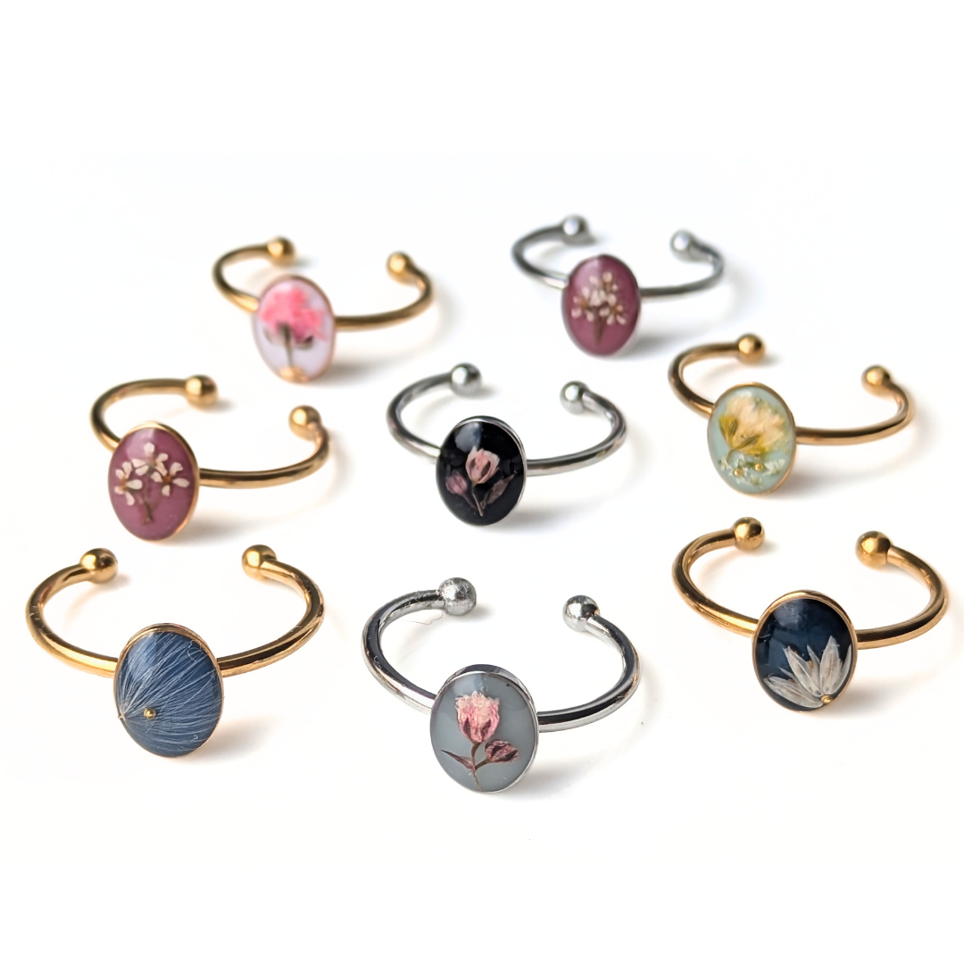 Verstellbarer Harz-Ring mit echten Blumen | Gold & Silber | Handgefertigt, Natur-Inspiration