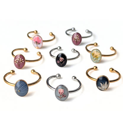 Verstellbarer Harz-Ring mit echten Blumen | Gold & Silber | Handgefertigt, Natur-Inspiration